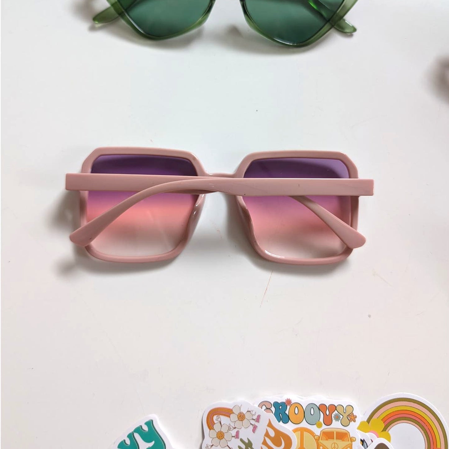 Retro Pink Square Mob Wife Festival Sunglasses Barbie Chic Tinted Sunnies Shades