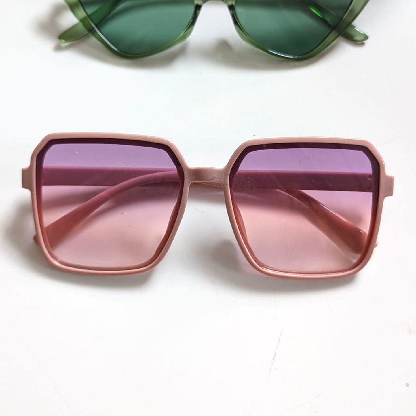 Retro Pink Square Mob Wife Festival Sunglasses Barbie Chic Tinted Sunnies Shades