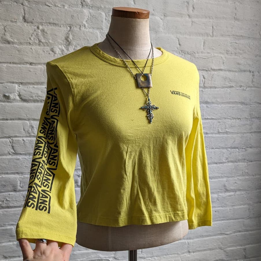 Vans Y2K Retro Minimalist Yellow Skater Crop Top Checkered Graphic Spellout Tee